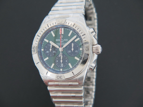 Breitling - Chronomat B01 42 Green Dial AB0134 NEW