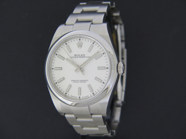 Rolex - Oyster Perpetual 39 White Dial 114300