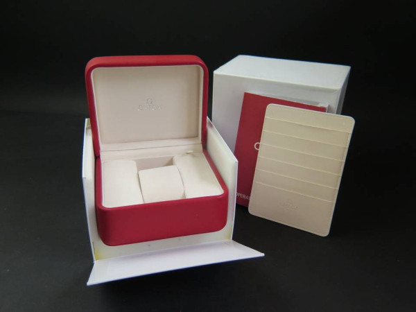 Omega - Box and Cardholder