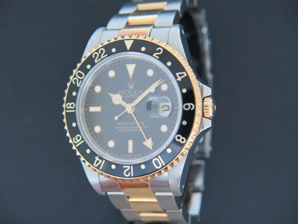 Rolex - GMT Master II Gold/Steel 16713