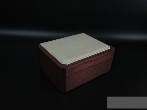 Jaeger-LeCoultre - Box 