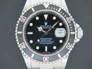 Rolex Submariner Date 16610 Y-serial