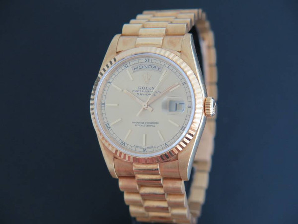 Rolex - Day-Date Yellow Gold 18238 