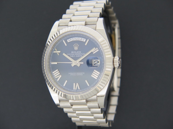 Rolex - Day-Date 40 White Gold Blue Roman Dial 228239
