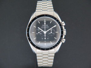 Omega Speedmaster Professional Moonwatch Co-Axial Sapphire 31030425001002