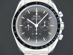 Omega Speedmaster Professional Moonwatch Co-Axial Sapphire NEW 31030425001002