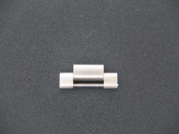 Omega - 18MM Steel Link