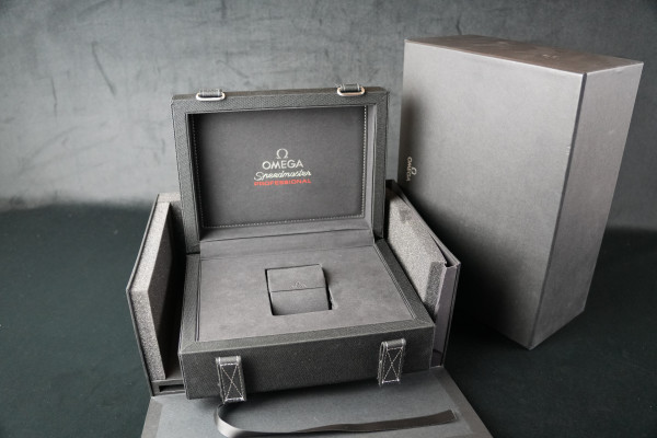 Omega - Speedmaster Professional Box Set   