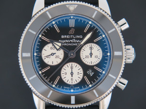 Breitling SuperOcean Heritage B01 44mm Chronograph AB0162