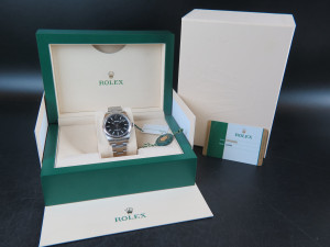 Rolex Oyster Perpetual 39 Black Dial 114300