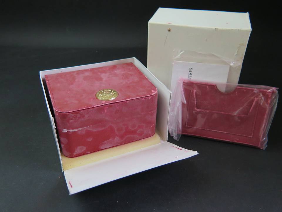 Omega Box and Cardholder