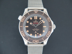 Omega Seamaster Diver 300M Co-Axial Master Chronometer 007 Edition 210.90.42.20.01.001