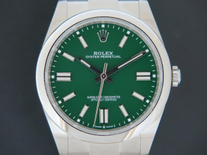 Rolex Oyster Perpetual 41 Green Dial 124300 NEW 