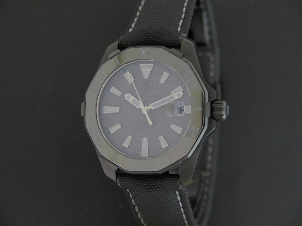 Tag Heuer - Aquaracer Calibre 5 Automatic Black Phantom Limited Edition