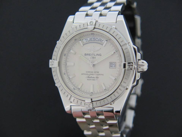 Breitling - Headwind Day-Date 