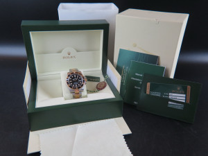 Rolex Submariner Date Gold/Steel 116613LN