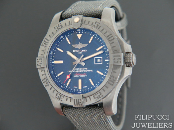 Breitling - Avenger Blackbird 48