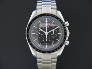 Omega Speedmaster Professional Moonwatch 