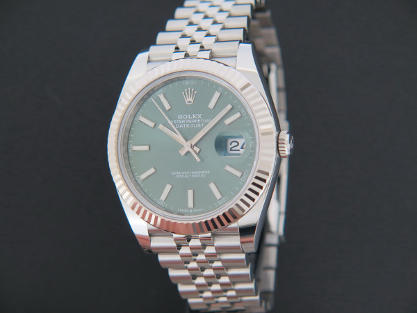Rolex - Datejust 41 Mint Green Dial 126334 NEW