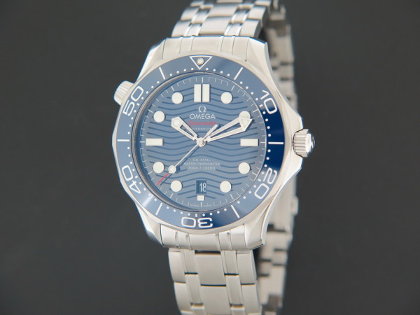 Omega - Seamaster Diver 300M Co-Axial Master Chronometer NEW 210.30.42.20.03.001