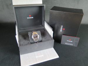 Tudor Black Bay 32 Black Dial 79580 99% NEW  