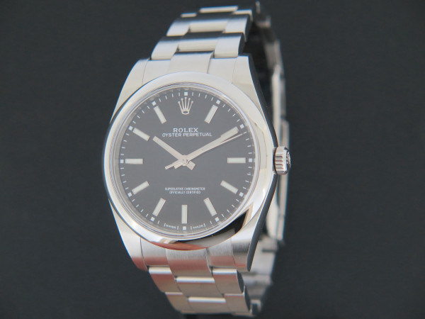 Rolex - Oyster Perpetual 39 Black Dial 114300
