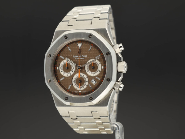 Audemars Piguet - Royal Oak Chronograph 26300ST