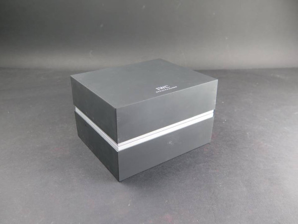IWC - Box