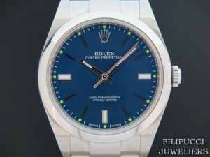 Rolex Oyster Perpetual 114300 Blue 