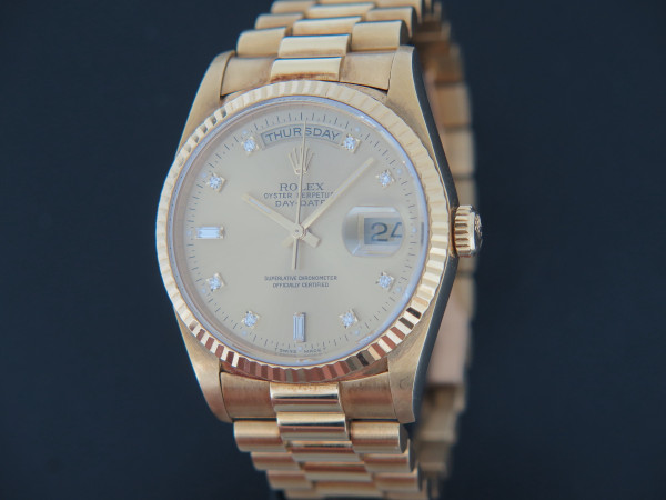 Rolex - Day-Date Yellow Gold Champagne Diamond Dial 18238