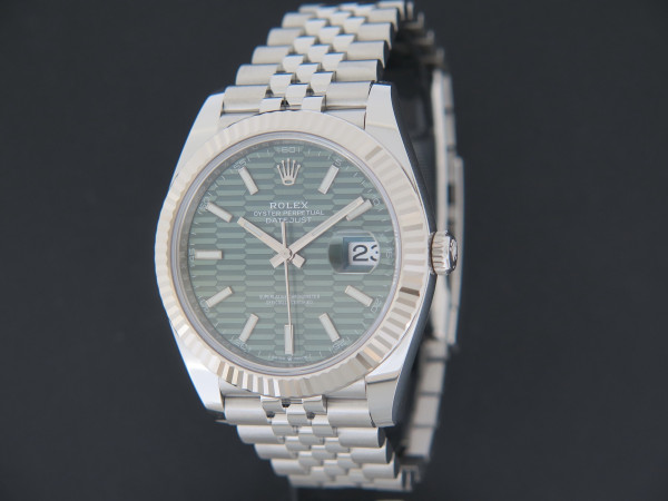 Rolex - Datejust 41 Mint Green Motif Dial 126334 NEW