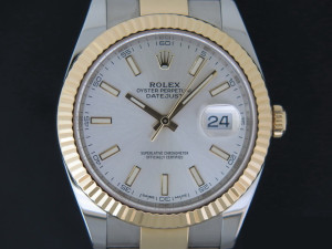 Rolex Datejust 41 Gold/Steel 126333 Silver Dial 