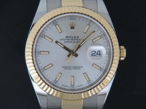 Rolex Datejust 41 Gold/Steel 126333 Silver Dial