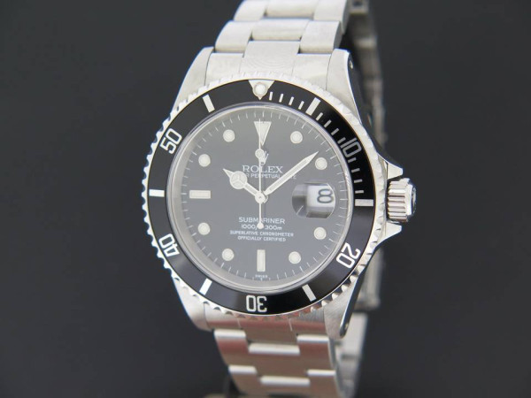 Rolex - Oyster Perpetual Submariner Date