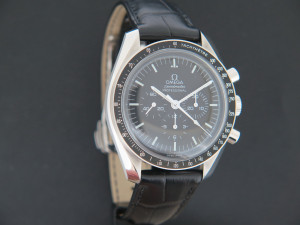 Omega Speedmaster Professional Moonwatch NEW 311.33.42.30.01.001