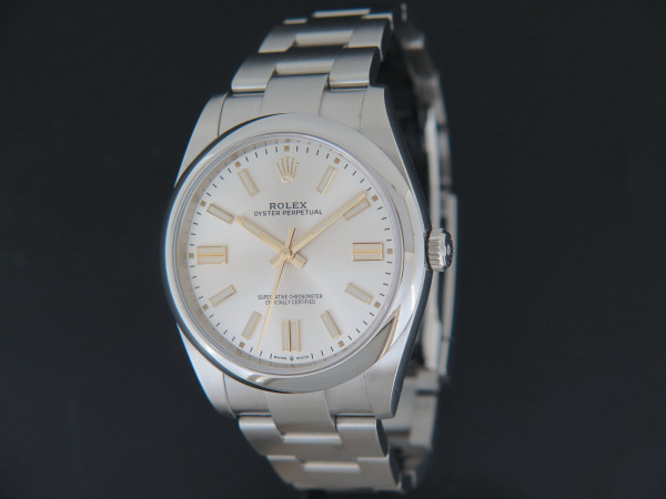 Rolex - Oyster Perpetual 41 Silver Dial 124300