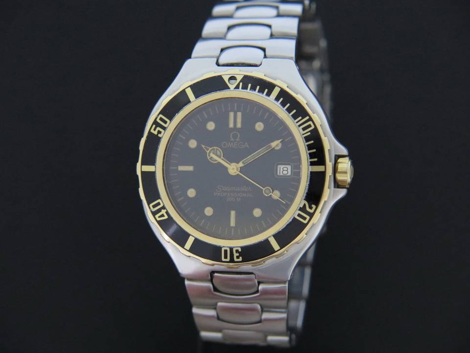 Omega seamaster 200m pre bond deals