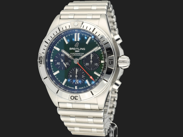 Breitling - Chronomat B01 42 Green Dial AB0134