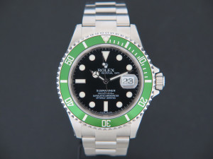 Rolex Submariner Date 16610LV D-Serial NOS FULL STICKERS