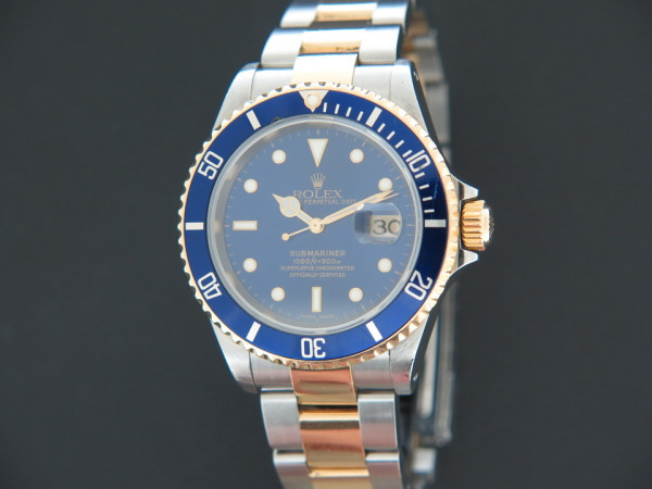Rolex - Submariner Date 16613 Gold/Steel Y-Serial