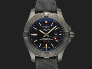 Breitling Avenger Blackbird 48 V17310