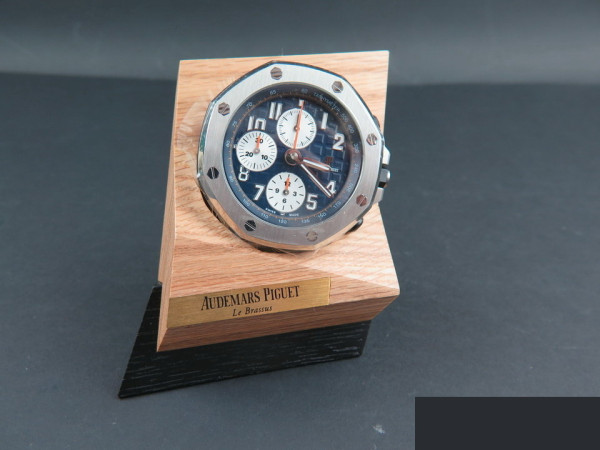 Audemars Piguet - Table clock Royal Oak Offshore