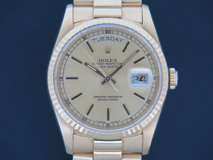 Rolex Day-Date Yellow Gold Champagne Dial 18238