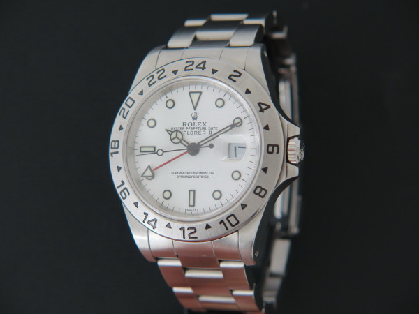 Rolex - Explorer II White Dial 16570  ''Swiss Only''