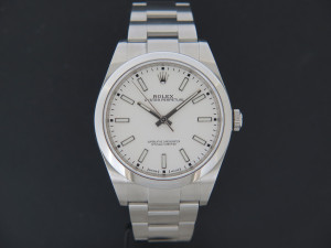 Rolex Oyster Perpetual 39 White Dial 114300