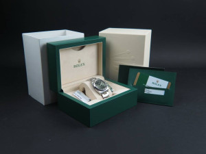 Rolex Oyster Perpetual Olive NEW 114200 