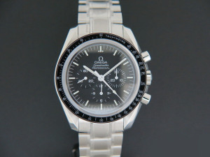 Omega Speedmaster Professional Moonwatch NEW 31130423001005