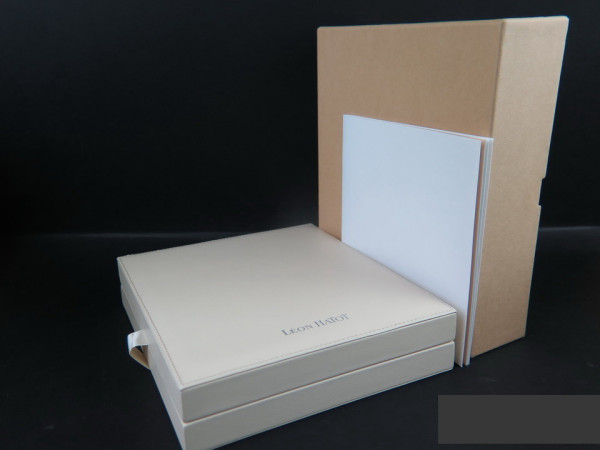 Leon Hatot - Box 