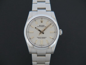 Rolex Oyster Perpetual 34 Silver Dial 124200 NEW