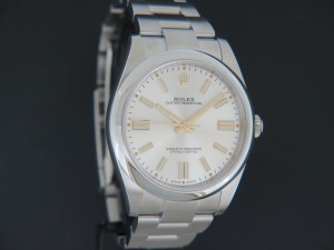 Rolex Oyster Perpetual 41 Silver Dial 124300 NEW 